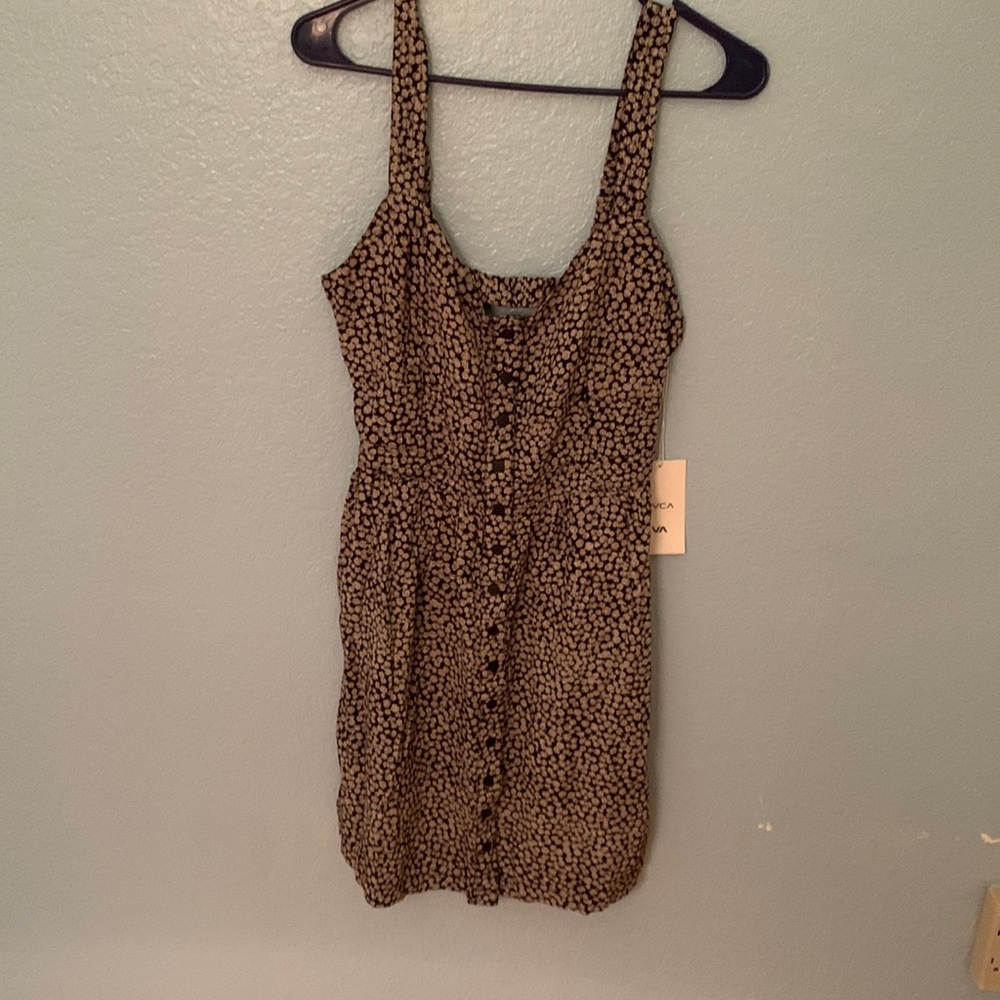 Medium RVCA black flower dress